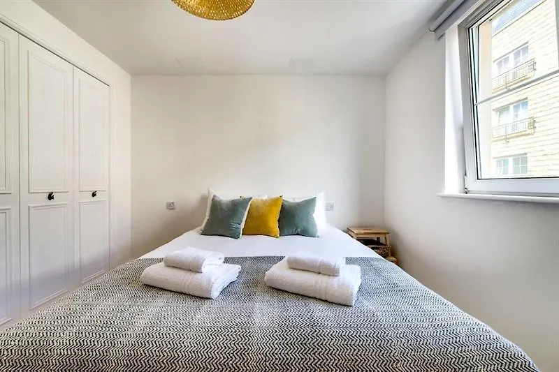 Chic Modern Apartment In Leith Édimbourg 0*,