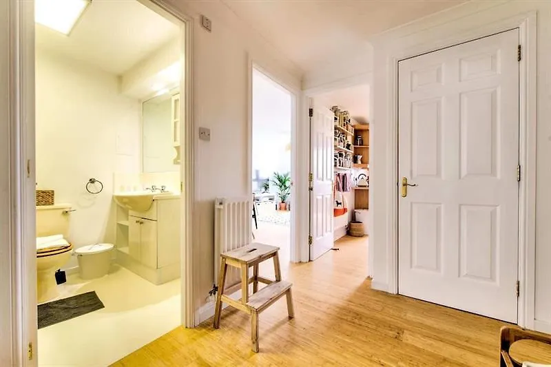 Chic Modern Apartment In Leith Édimbourg